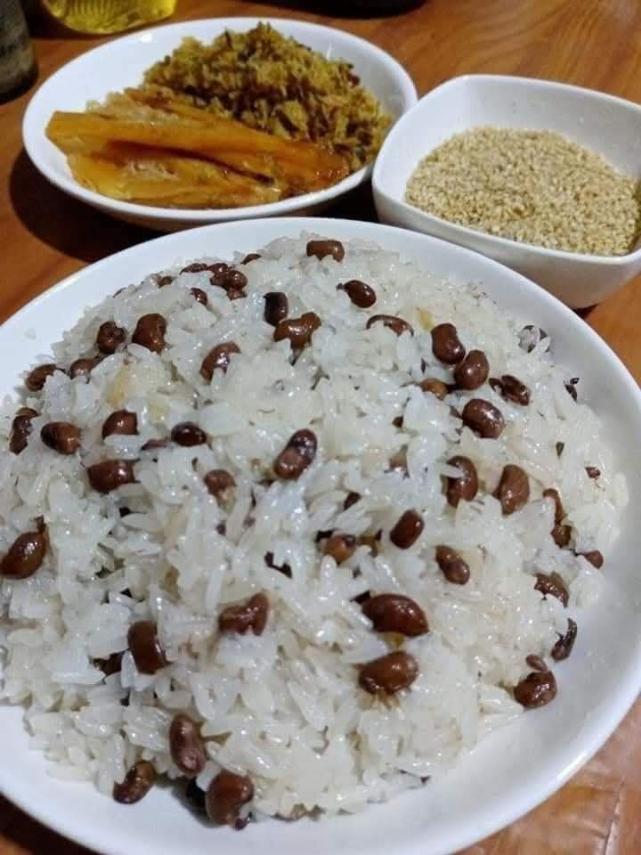 ပဲကောက်ညှင်း (Peas Kauk Nyin)