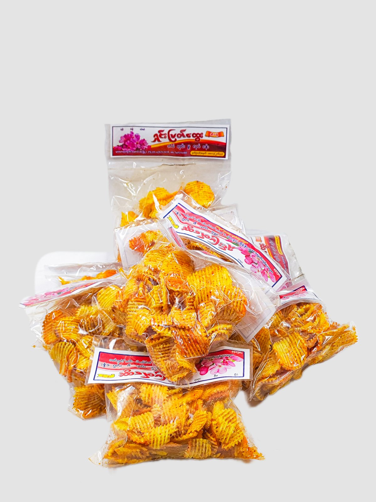 အစေ့အဆံနှင့် အာလူးကြော် (Nuts and Potato Chips) - Image 3